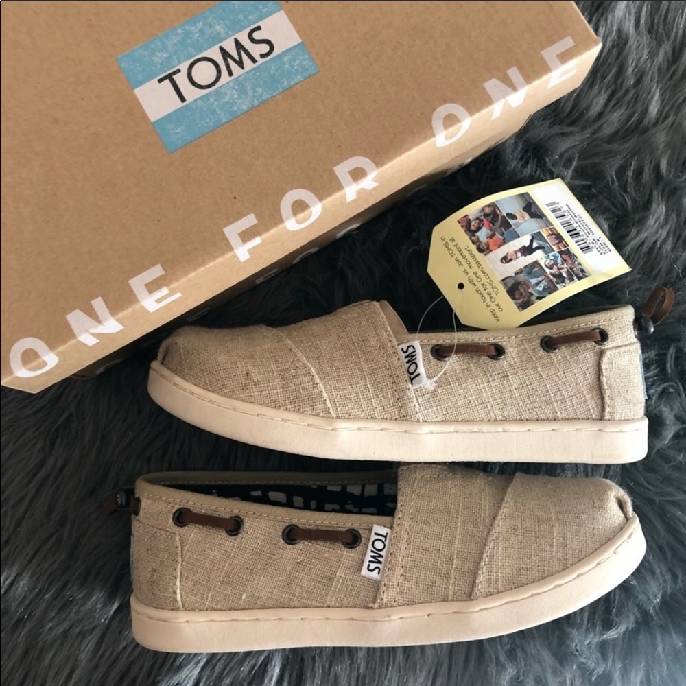 Toms Shoes - Picture 1 of 6
